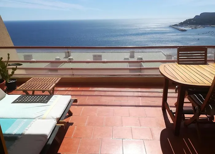 Apartment Over The Ocean