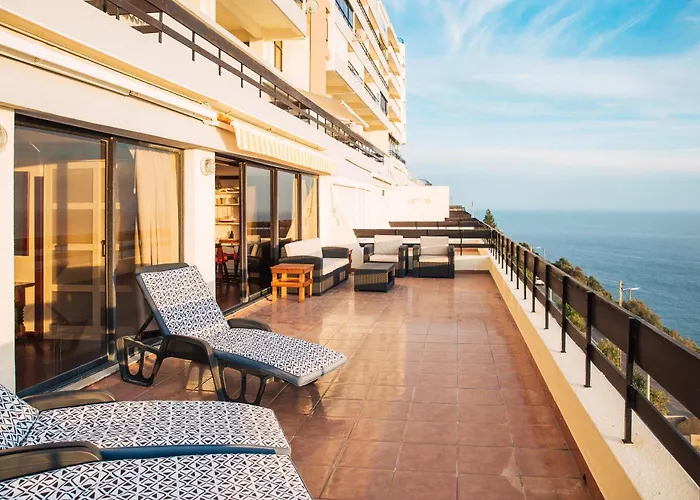 Apartment With A Stunning View Over Sesimbra