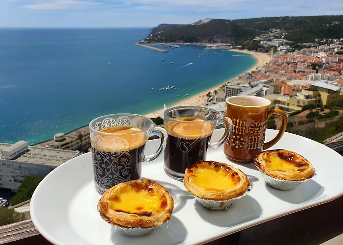 Apartment With A Stunning View Over Sesimbra